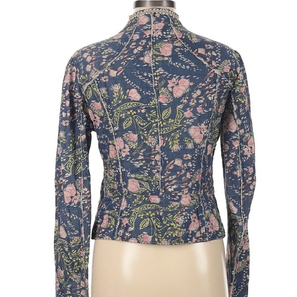 Free People Meadow Quilted Floral Slim Fit Jacket Size L Blue Pink Zip Front - Picture 5 of 10